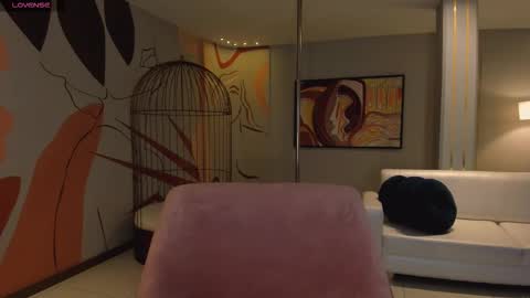 Snapshot of lucyweiss_ chatting on 3, 11, 2025 Lucy online show from 3, 11, 2025