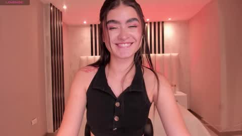 Snapshot of lucyweiss_ chatting on 12, 11, 2025 Lucy online show from 12, 11, 2025