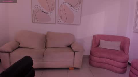 Snapshot of lucyweiss_ chatting on 22, 11, 2025 Lucy online show from 22, 11, 2025