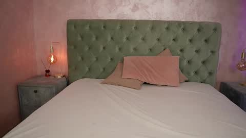 LucyWillow online show from 18, 1, 2026