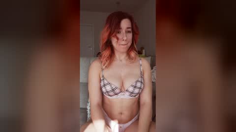 lucyxlou online show from 12, 3, 2026