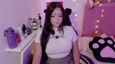 LUCYY FROM HOME  online show from 18, 4, 2026