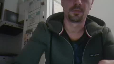 Snapshot of luffyman20 chatting on 15, 12, 2024 luffyman20 online show from 15, 12, 2024