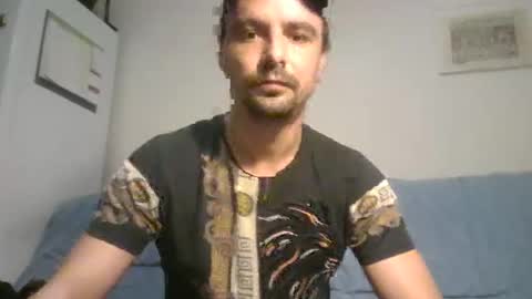 Snapshot of luffyman20 chatting on 4, 2, 2025 luffyman20 online show from 4, 2, 2025