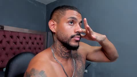 Luigi Vitale online show from 30, 1, 2025