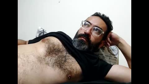 Snapshot of luis2988z chatting on 16, 12, 2024 Hairyman online show from 16, 12, 2024