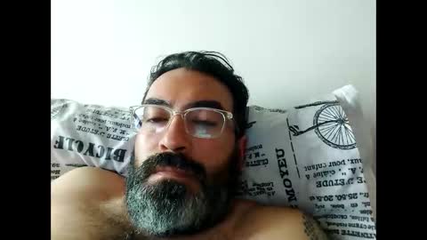 Snapshot of luis2988z chatting on 22, 12, 2024 Hairyman online show from 22, 12, 2024