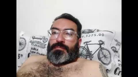 Snapshot of luis2988z chatting on 24, 12, 2024 Hairyman online show from 24, 12, 2024