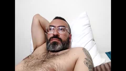 Snapshot of luis2988z chatting on 15, 1, 2025 Hairyman online show from 15, 1, 2025