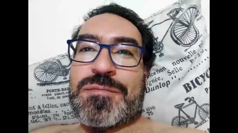 Snapshot of luis2988z chatting on 16, 9, 2025 Hairyman online show from 16, 9, 2025