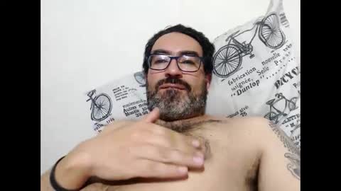 Snapshot of luis2988z chatting on 19, 9, 2025 Hairyman online show from 19, 9, 2025