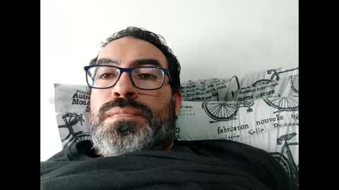 Snapshot of luis2988z chatting on 28, 9, 2025 Hairyman online show from 28, 9, 2025