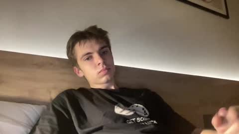 Snapshot of luis_7777 chatting on 14, 11, 2025 Luis online show from 14, 11, 2025