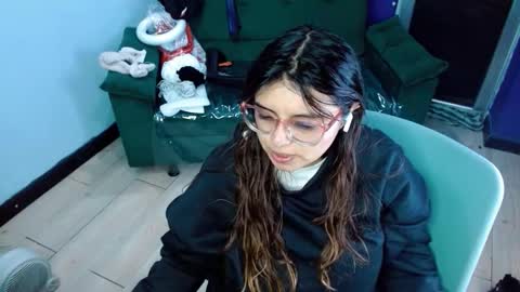 luisa_bunny online show from 5, 3, 2026