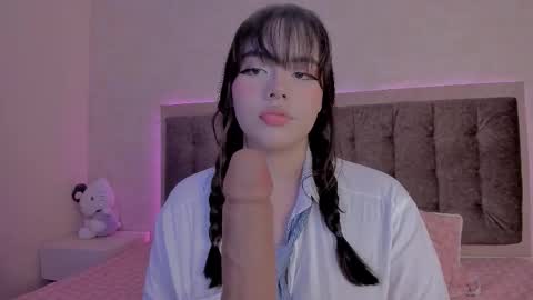 Luisa Giraldo online show from 2, 11, 2025