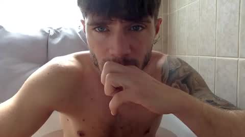 Snapshot of luisbadx chatting on 19, 7, 2026 Luis Badx online show from 19, 7, 2026