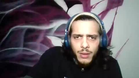 Snapshot of luisitodescomunica chatting on 15, 2, 2026 Luisito Descomunica online show from 15, 2, 2026