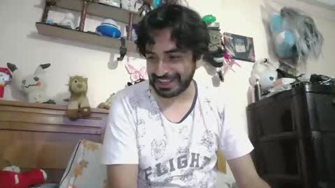 Snapshot of luismiastarot chatting on 6, 11, 2025 luismiastarot online show from 6, 11, 2025