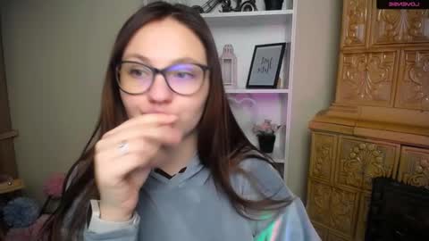 Luiza online show from 5, 12, 2025