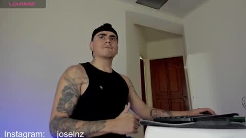 Snapshot of luka_castlehot chatting on 15, 12, 2024 Luka Castle online show from 15, 12, 2024