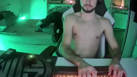 lukasschoetz online show from 21, 1, 2025