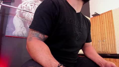 Snapshot of luke__09 chatting on 14, 11, 2025 LUKE online show from 14, 11, 2025