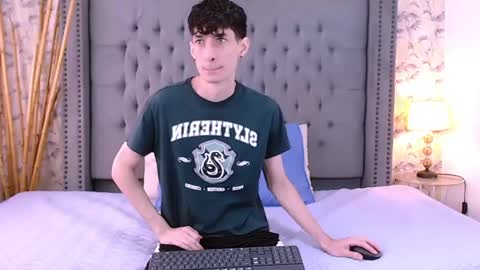 Snapshot of luke_carter chatting on 16, 9, 2025 luke_carter online show from 16, 9, 2025