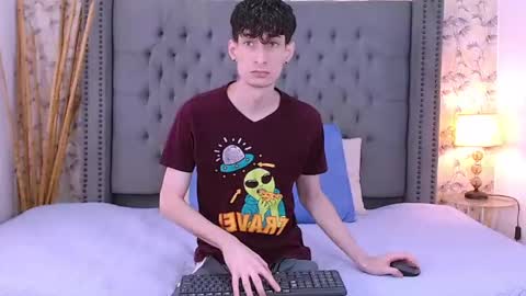 Snapshot of luke_carter chatting on 20, 9, 2025 luke_carter online show from 20, 9, 2025