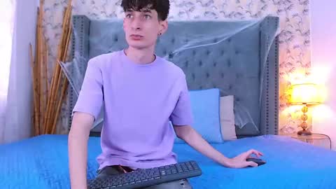 Snapshot of luke_carter chatting on 20, 10, 2025 luke_carter online show from 20, 10, 2025