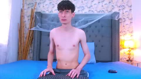 Snapshot of luke_carter chatting on 27, 10, 2025 luke_carter online show from 27, 10, 2025