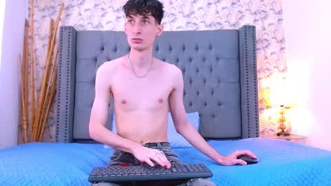 Snapshot of luke_carter chatting on 11, 11, 2025 luke_carter online show from 11, 11, 2025