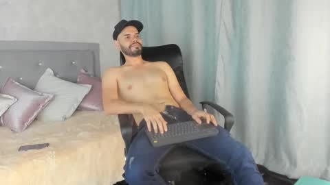 Snapshot of luke_diaz7 chatting on 24, 2, 2025 luke diaz7 online show from 24, 2, 2025
