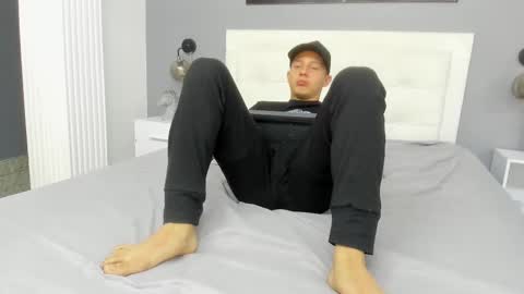 Snapshot of luke_julien chatting on 10, 3, 2025 Luke Julien online show from 10, 3, 2025