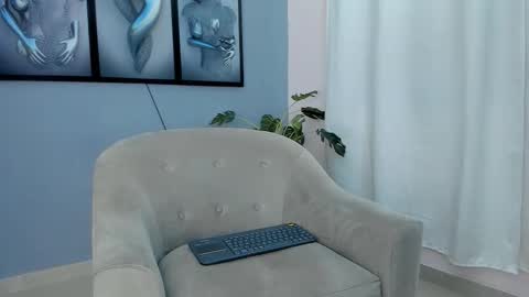 Snapshot of luke_julien chatting on 22, 10, 2025 Luke Julien online show from 22, 10, 2025