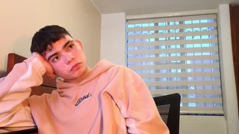 Snapshot of lukeboyce chatting on 15, 9, 2025 lukeboyce online show from 15, 9, 2025