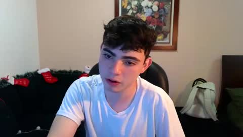 Snapshot of lukeboyce chatting on 13, 11, 2025 lukeboyce online show from 13, 11, 2025