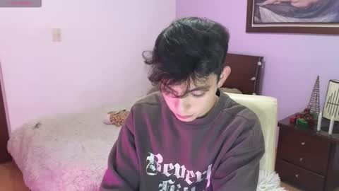 Snapshot of lukeboyce chatting on 27, 11, 2025 lukeboyce online show from 27, 11, 2025