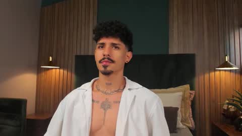 Snapshot of lukeetaylor_ chatting on 7, 11, 2025 Luke Taylor online show from 7, 11, 2025