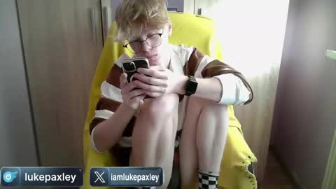 Snapshot of lukepaxley chatting on 1, 4, 2026 Luke Paxley online show from 1, 4, 2026