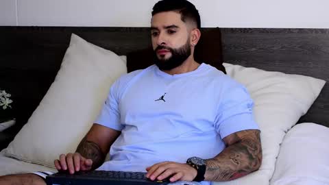 Lukhas f4f online show from 1, 10, 2025