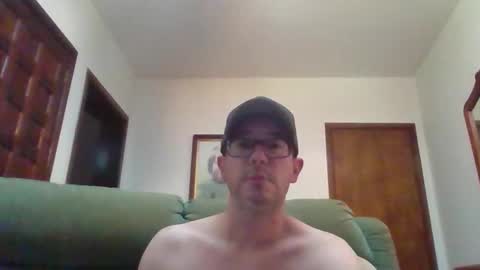 Snapshot of lukz88bigcock chatting on 24, 1, 2025 Luke online show from 24, 1, 2025