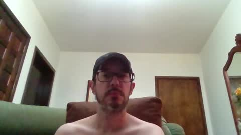 Snapshot of lukz88bigcock chatting on 25, 10, 2025 Luke online show from 25, 10, 2025