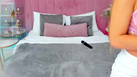 Snapshot of lullyfox chatting on 18, 9, 2025 Cherie online show from 18, 9, 2025