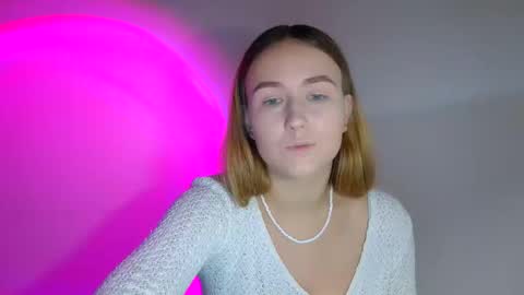 Lulu Baby18 online show from 25, 10, 2025