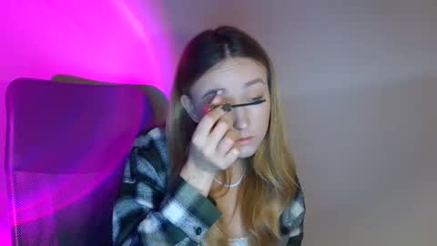 Lulu Baby18 online show from 2, 11, 2025