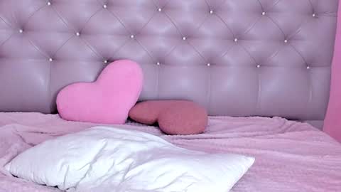 Snapshot of lulu_wolfie chatting on 14, 12, 2024 Lulu online show from 14, 12, 2024