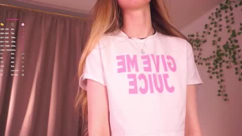 Snapshot of lumapop chatting on 24, 10, 2025 Kate online show from 24, 10, 2025