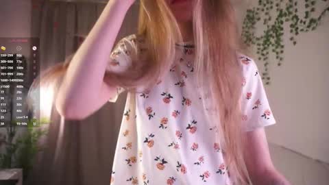 Snapshot of lumapop chatting on 30, 11, 2025 Kate online show from 30, 11, 2025