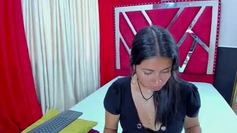 Luna  online show from 10, 11, 2025