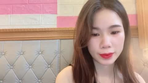 Luna online show from 5, 4, 2026